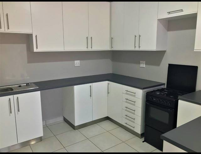 2 BEDROOM APARTMENT TO LET IN PEACEHAVEN INDUSTRIAL